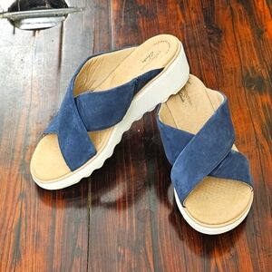 Clarks Women's Jillian Gem Blue Sandals 9.5